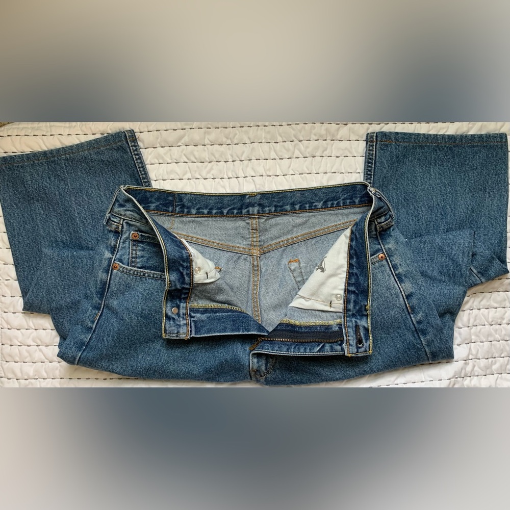 Levi’s Capri Jorts 505 36x30(22) hemmed Excellent Condition Cropped Denim - Picture 6 of 7